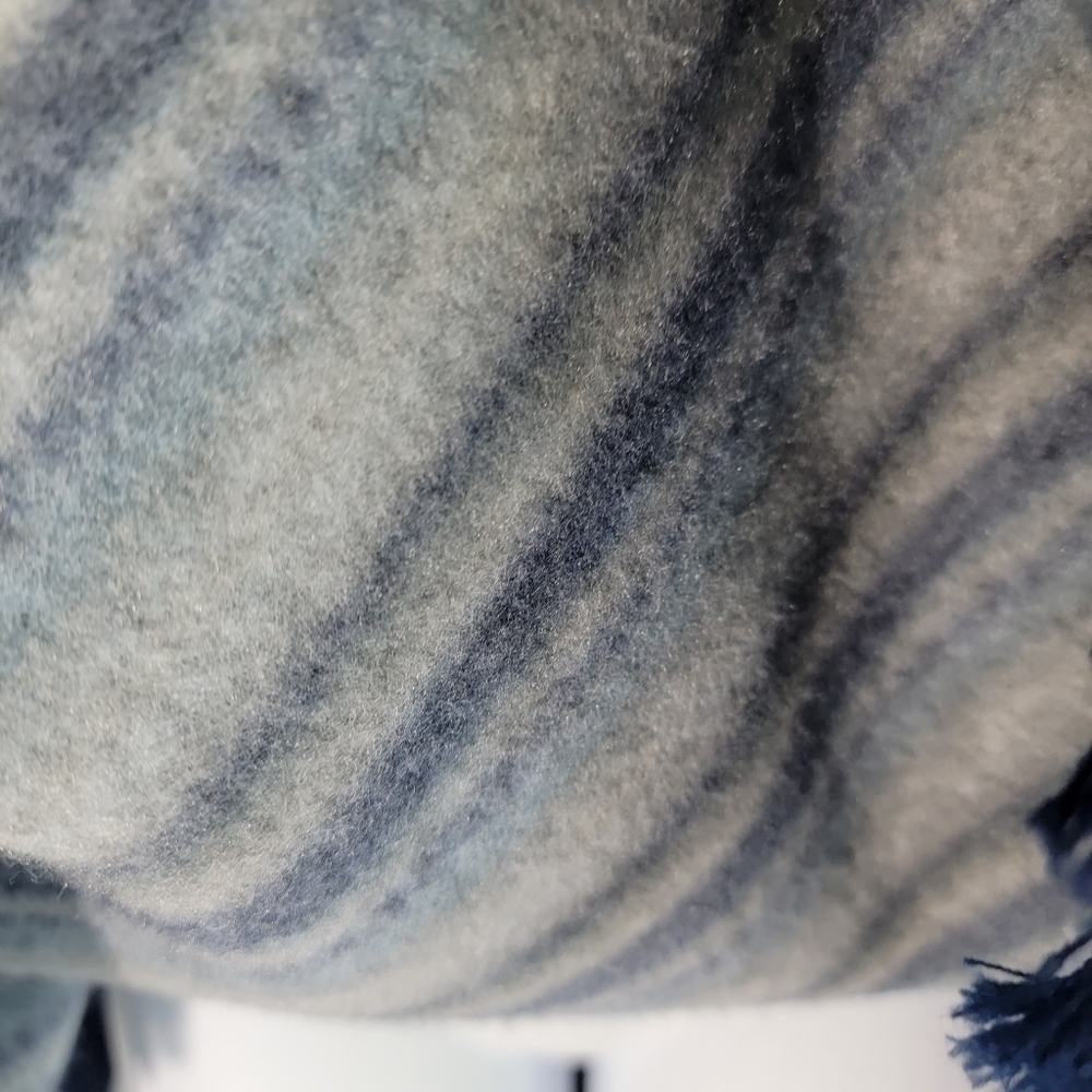 Women's Southwestern Boho Blue/Gray Striped Turtleneck Poncho One Size Fringed - Picture 6 of 10